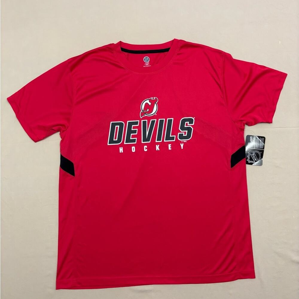 NWT NHL Men’s Devils Hockey Red Short Sleeve Performance Tee Size XL